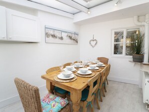Cottage | Interior