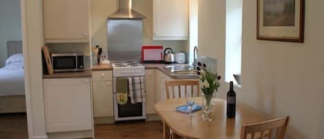 Silla alta para bebés, utensilios de cocina