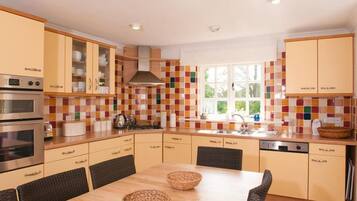 คอทเทจ | ภายใน