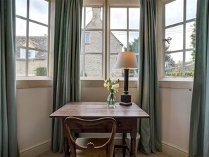 Cottage | Interior - The Old Dairy (Burford)