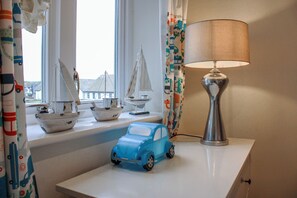 Interior - Estuary View (Kingsbridge)