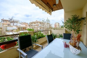 Departamento, 3 habitaciones, vista a la ciudad | Vista del balcón