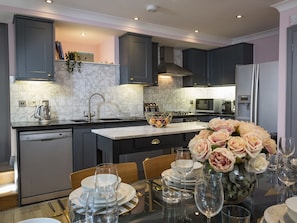 Cottage | Interior