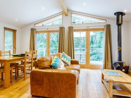 Cottage | Living room | DVD player