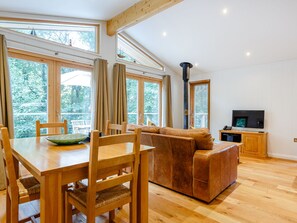 Cottage | Living room | TV, DVD player