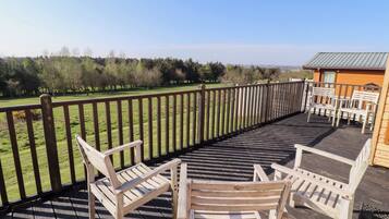 Cottage | Property grounds