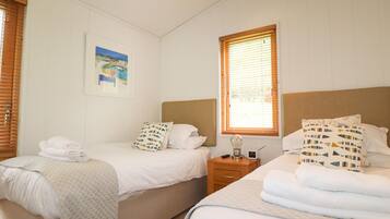 Cottage | 2 bedrooms, individually decorated, individually furnished, free WiFi