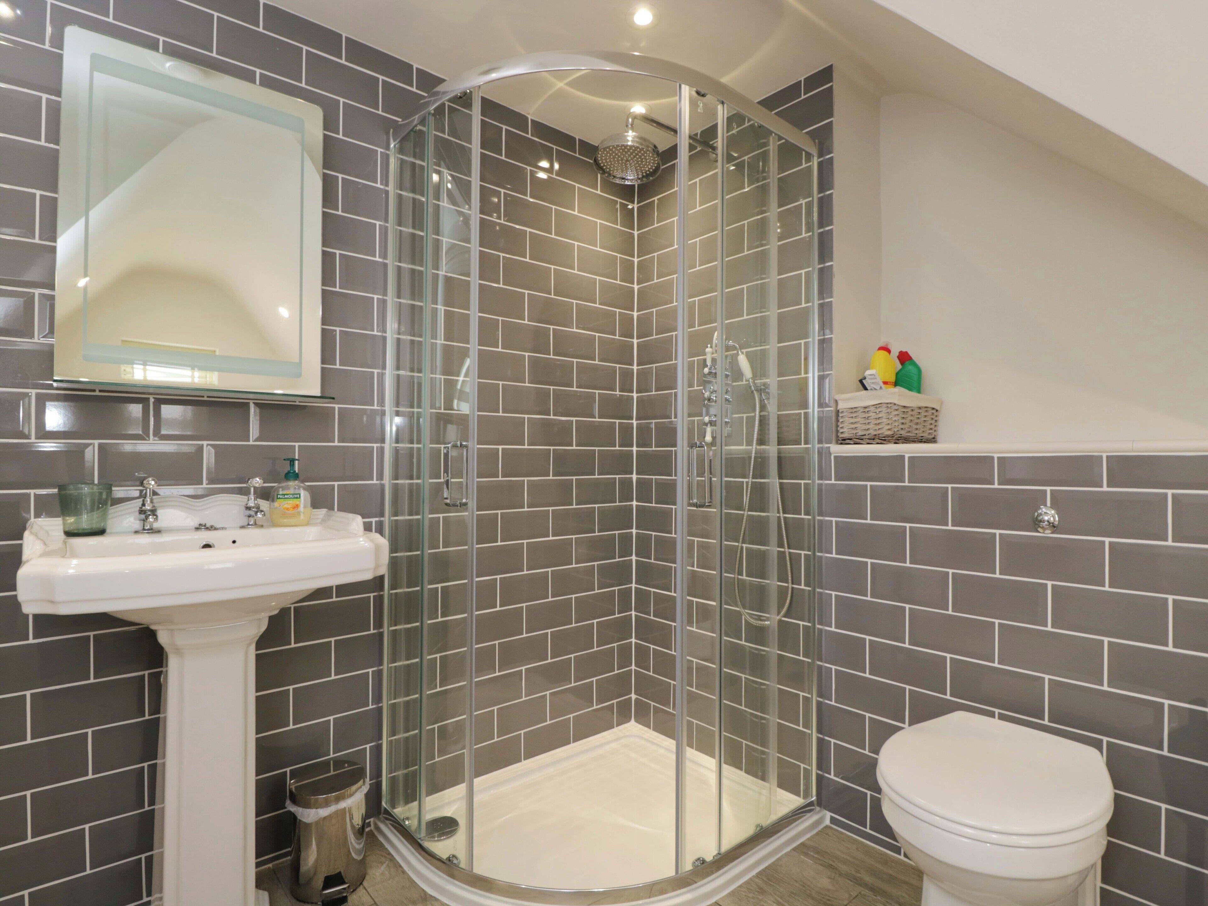 Cottage | Bathroom