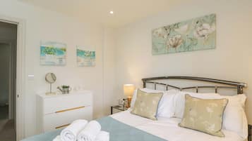 Cottage | 3 bedrooms, individually decorated, individually furnished, free WiFi