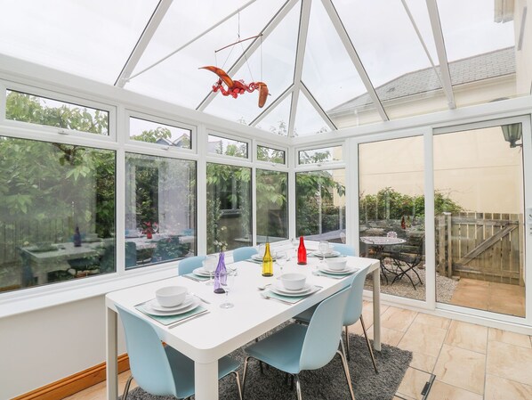 Cottage | Dining - Jacks Mews (Tintagel)