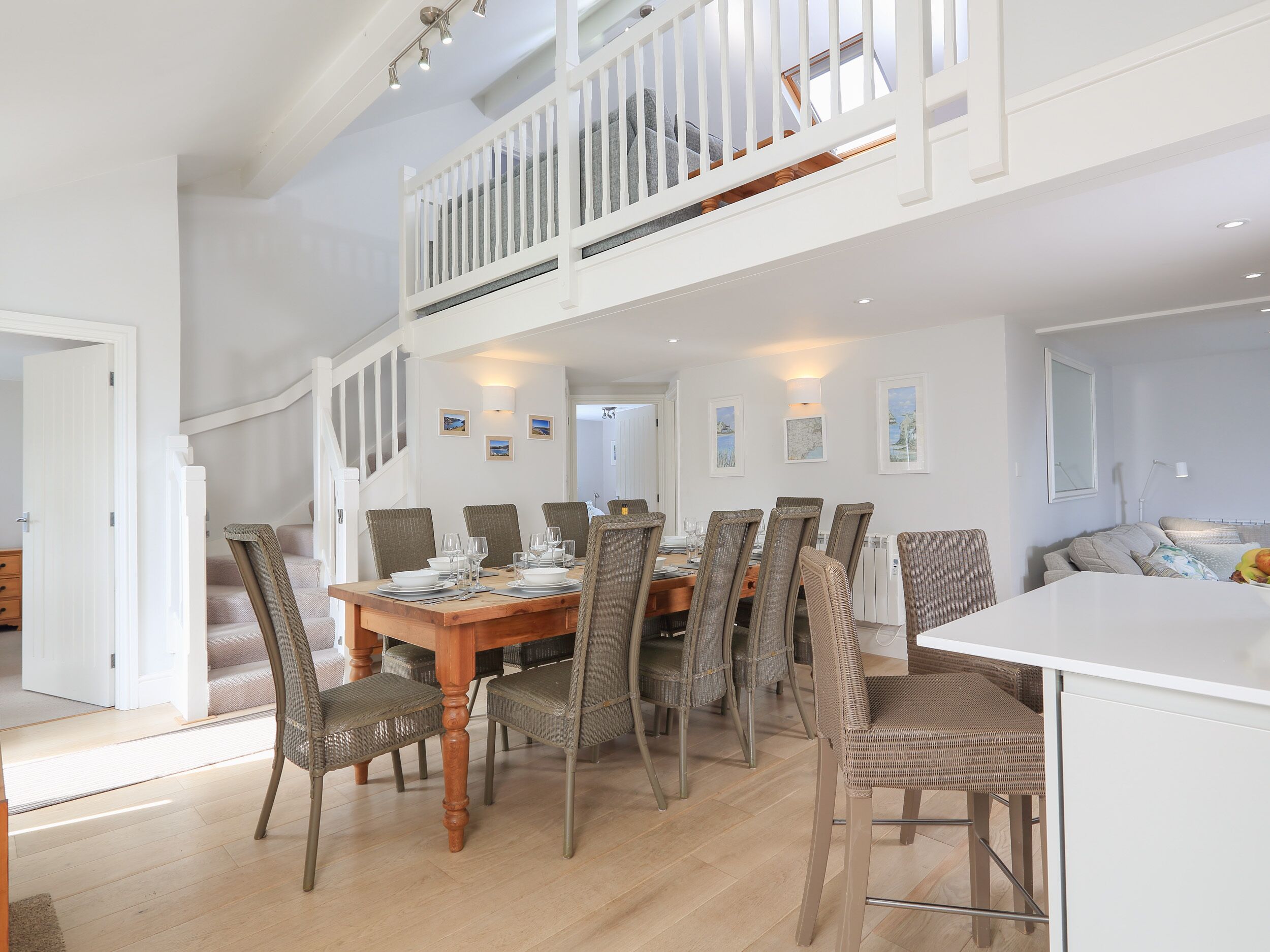 คอทเทจ | ครัวส่วนตัว | ตู้เย็น, ไมโครเวฟ, เตาประกอบอาหาร, เครื่องล้างจาน