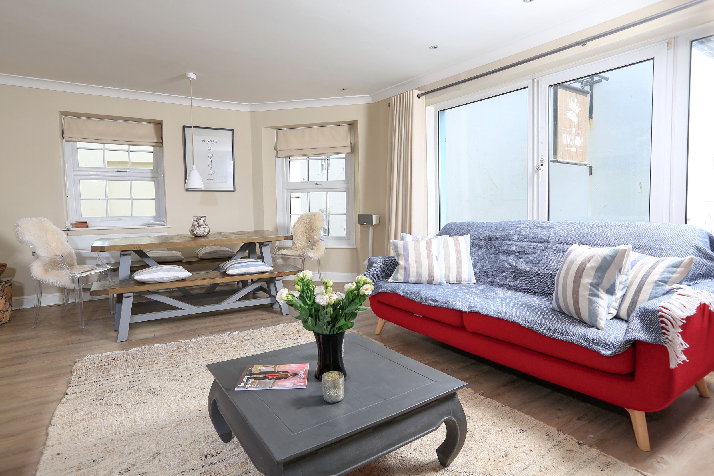 Cottage | Living room | TV