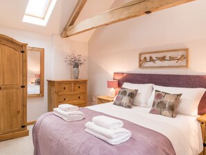 Cottage | Interior - The Haughmond (Shrewsbury)