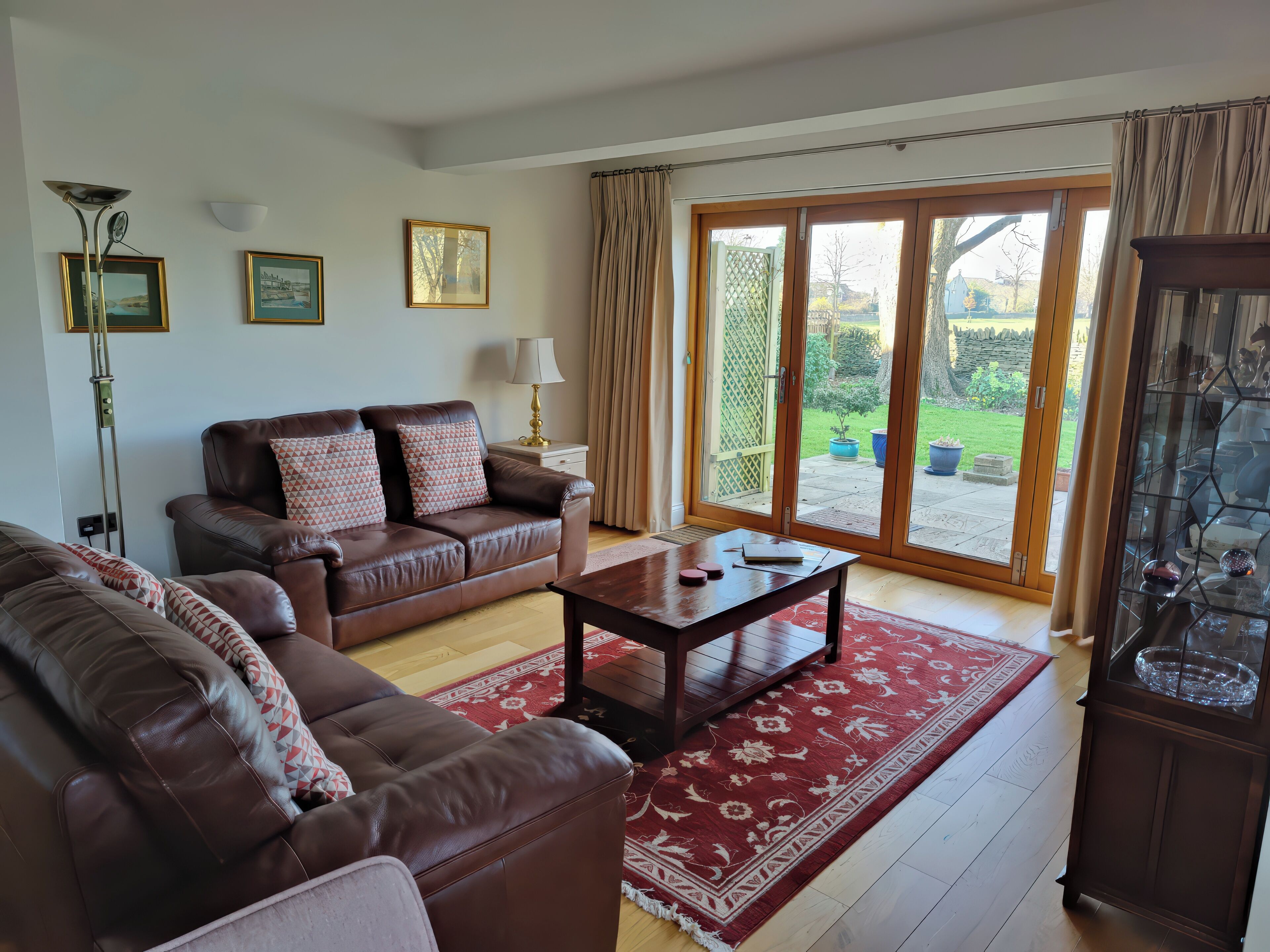 Cottage | Living area