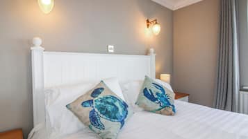 3 bedrooms, individually decorated, individually furnished, free WiFi