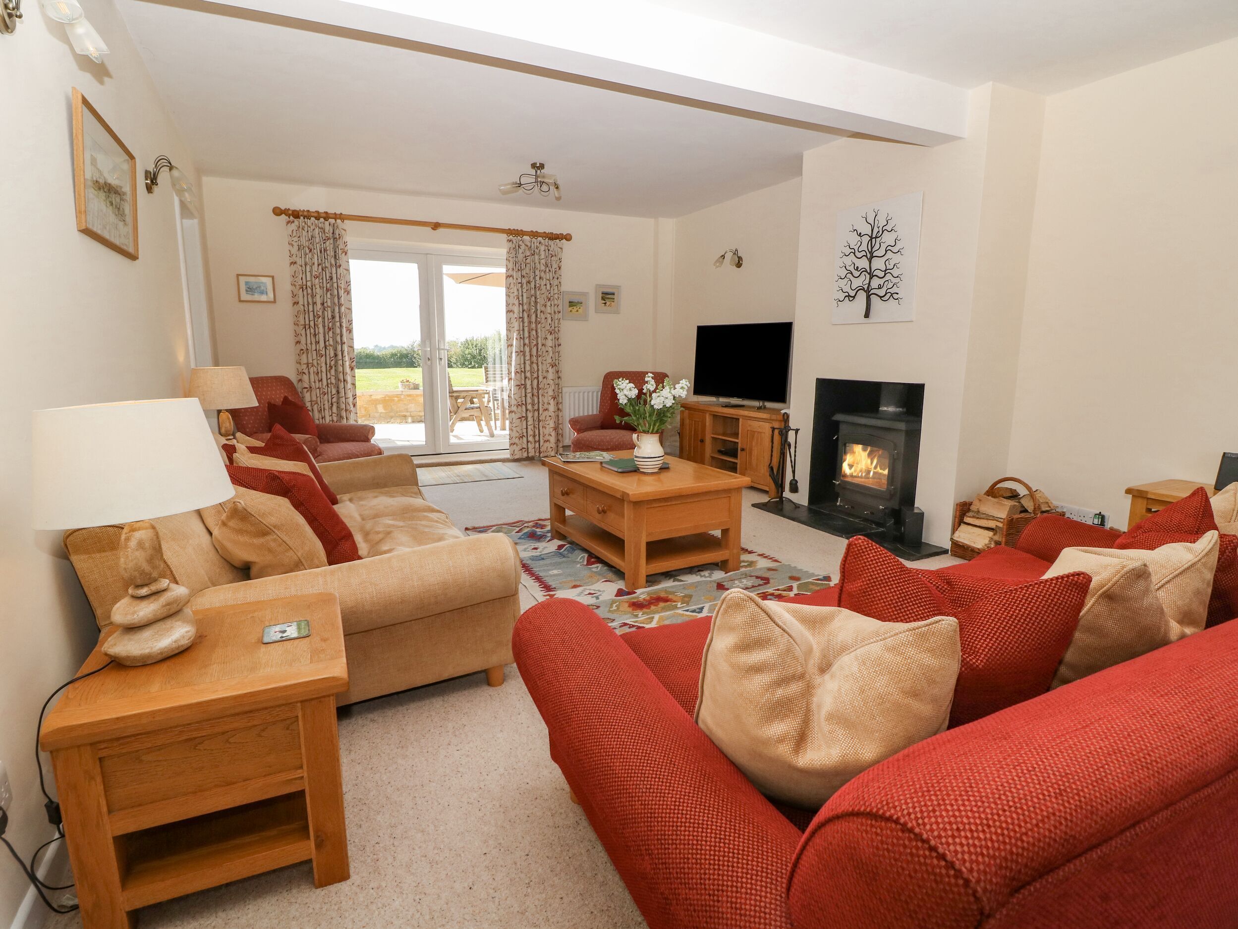 Cottage | Living area | TV, DVD player