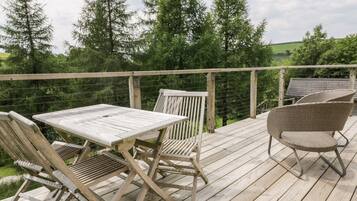 ์ฝํฐ์ง | ๋ฐ์ฝ๋