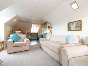 Cottage | Woonruimte | Televisie