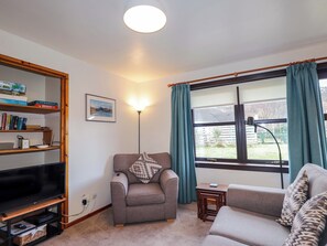 코티지 | 거실 공간 | TV