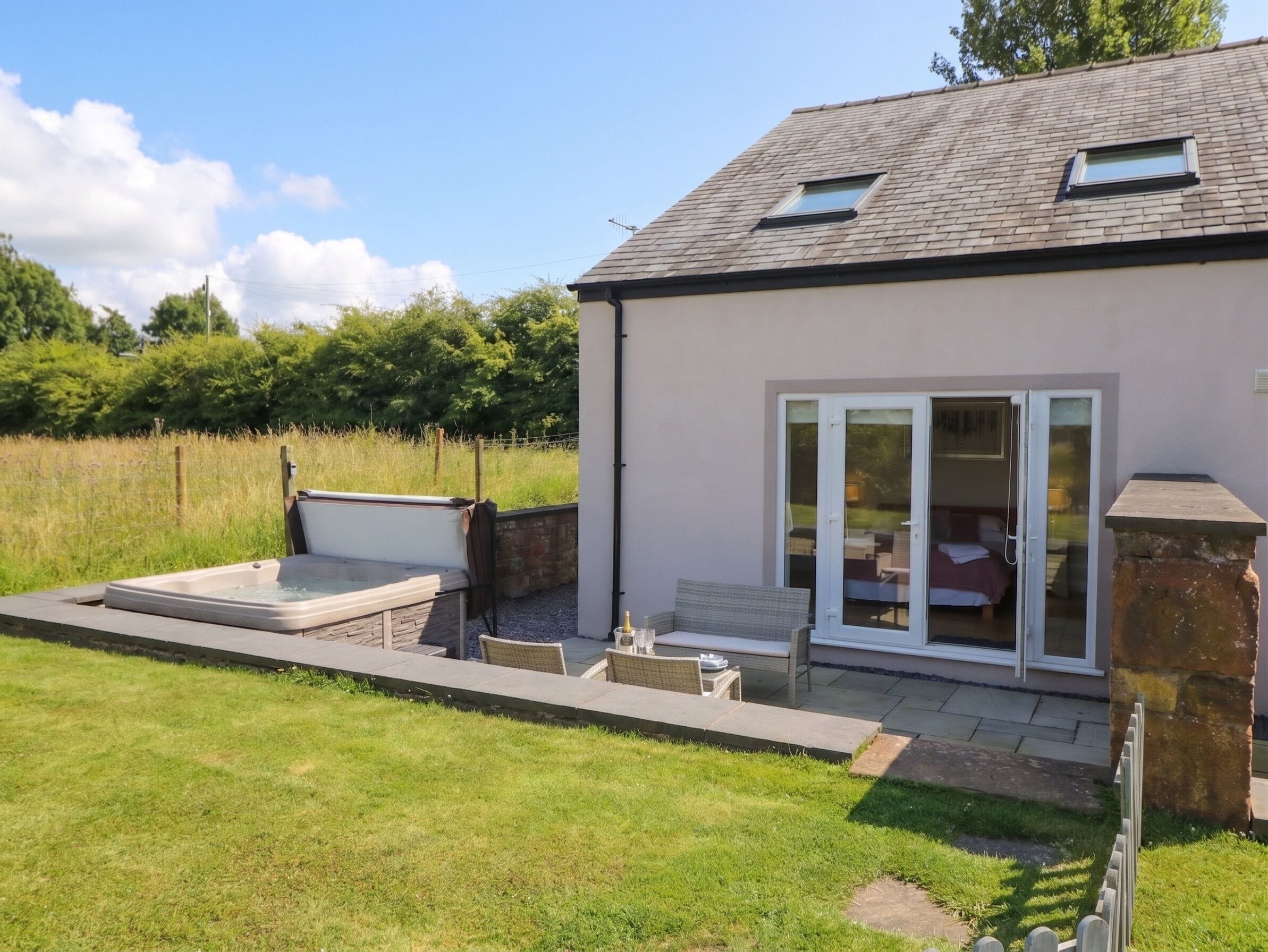 Cottage | Interior