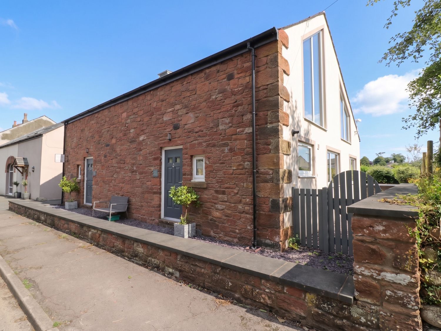 Cottage | Front of property
