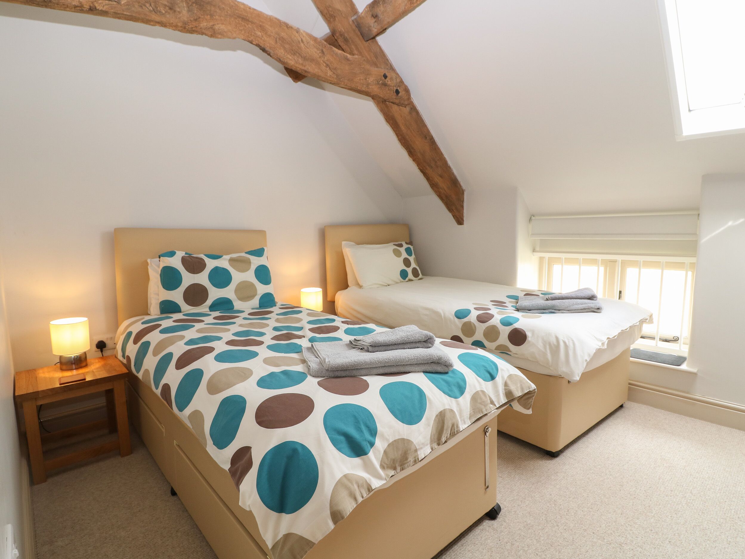 7 bedrooms, individually decorated, individually furnished, free WiFi