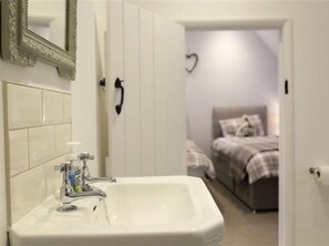 Cottage | Interior - Hare House (Chipping Norton)