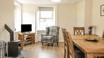 Cottage | Ruang keluarga | TV