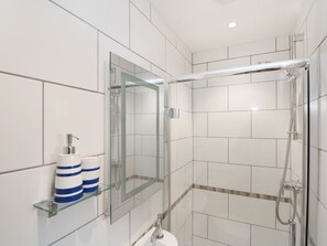Cottage | Bathroom - Myles View (Penzance)