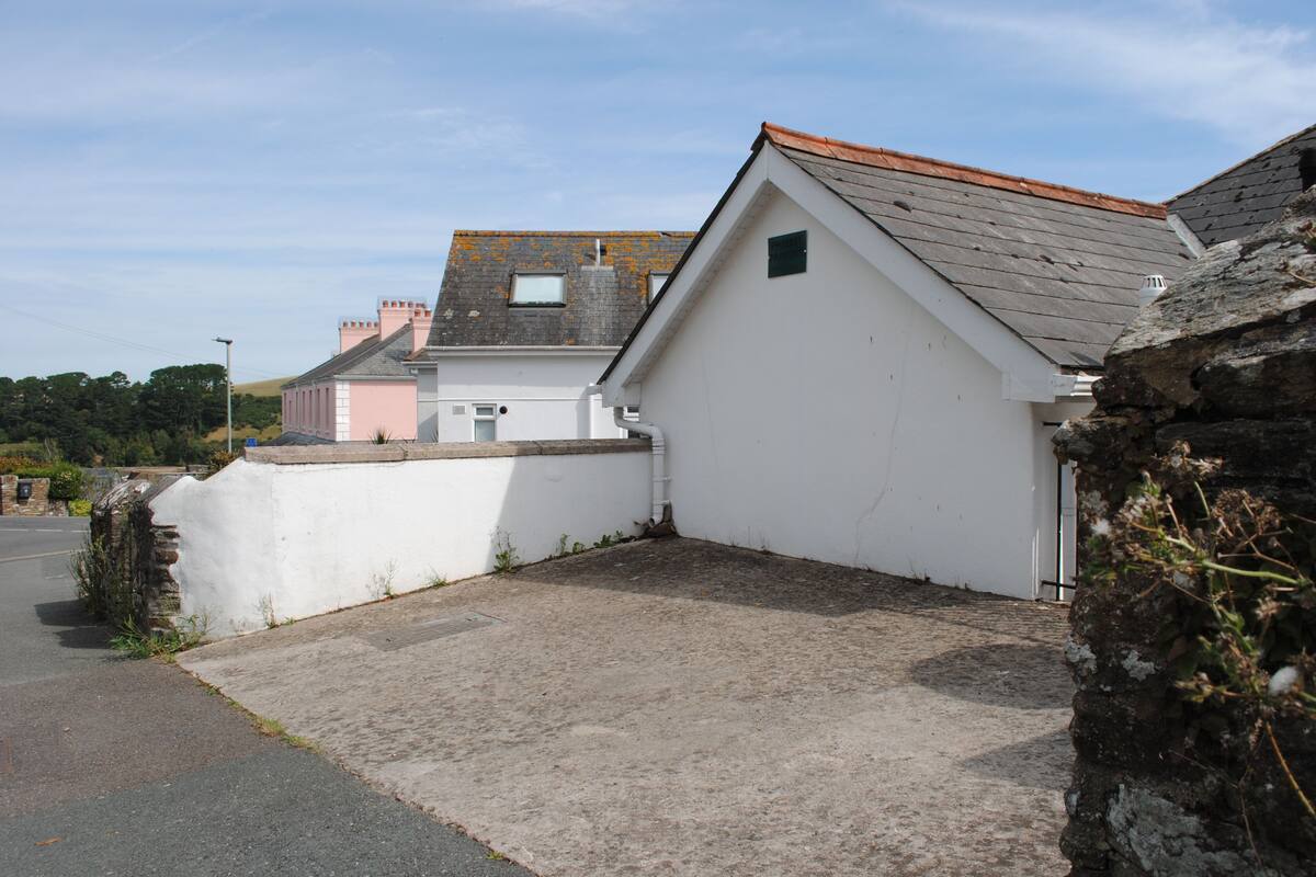 Cottage | Miscellaneous