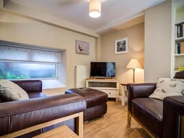 Cottage | 1 bedroom, individually decorated, individually furnished, free WiFi