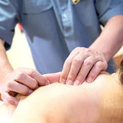 湿蒸房、身体护理、身体磨砂、面部护理、指(趾)甲修剪和护理、按摩服务