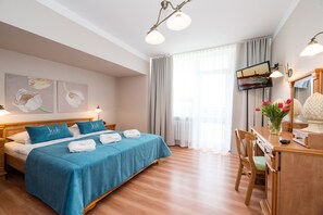 Studiosuite | Individuelt dekorert, individuelt innredet og skrivebord