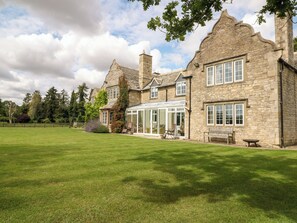 Exterior - Home Farm (Witney)