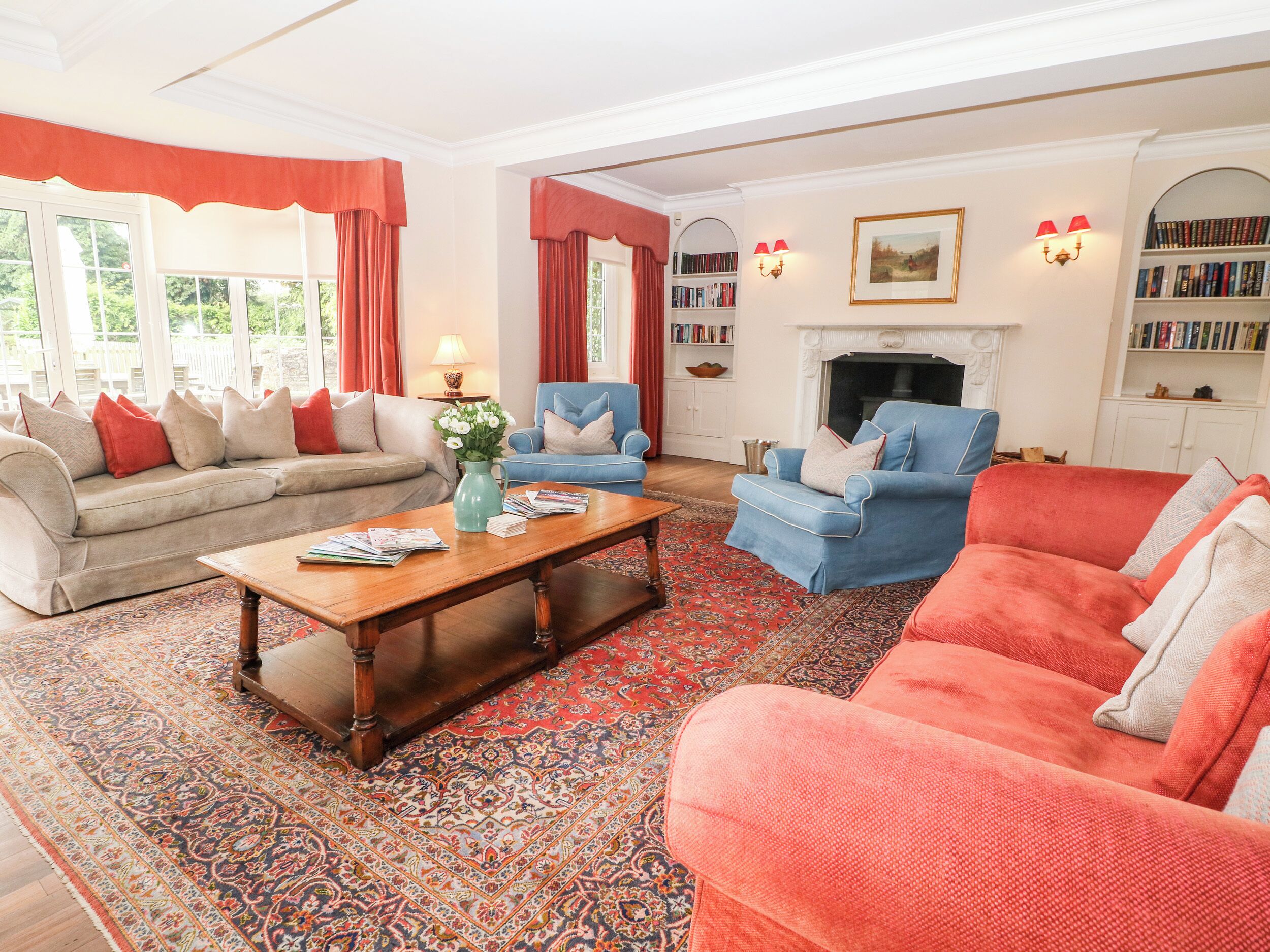 Cottage | Living area | TV, DVD player, foosball, books