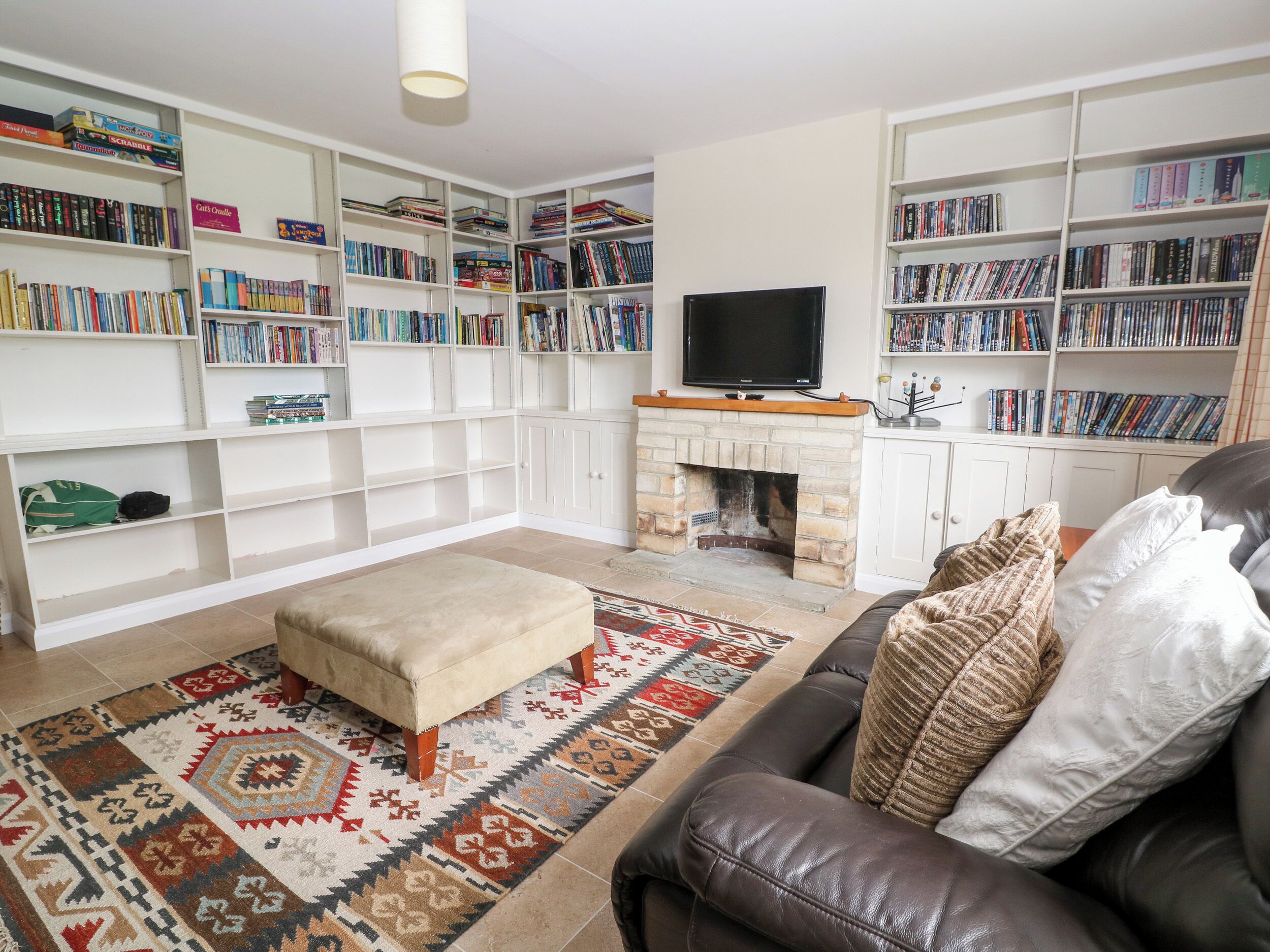 Cottage | Living area | TV, DVD player, table football, books