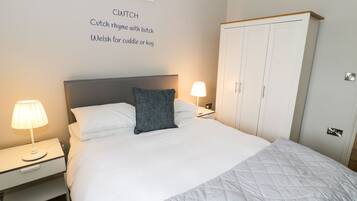 Mökki | 5 makuuhuonetta, yksilöllisesti sisustettu, yksilöllisesti kalustettu