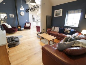 Cottage | Interior