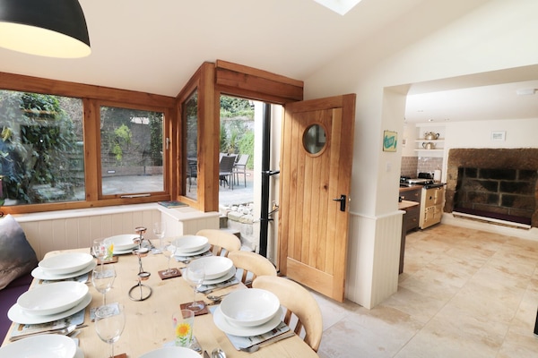 Cottage | Interior