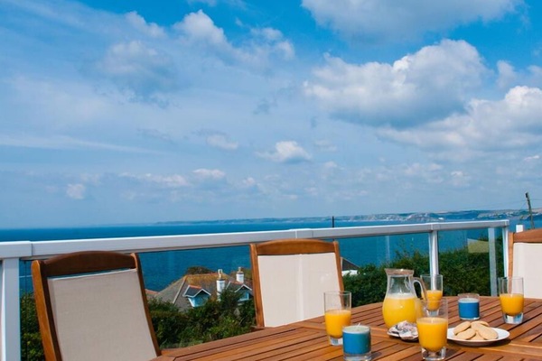 Cottage | Balcony