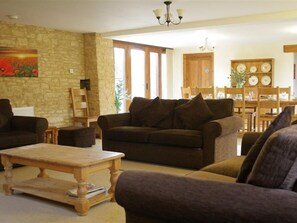 Cottage | Living room | TV, DVD player - Tithe Barn, Lyneham (Chipping Norton)