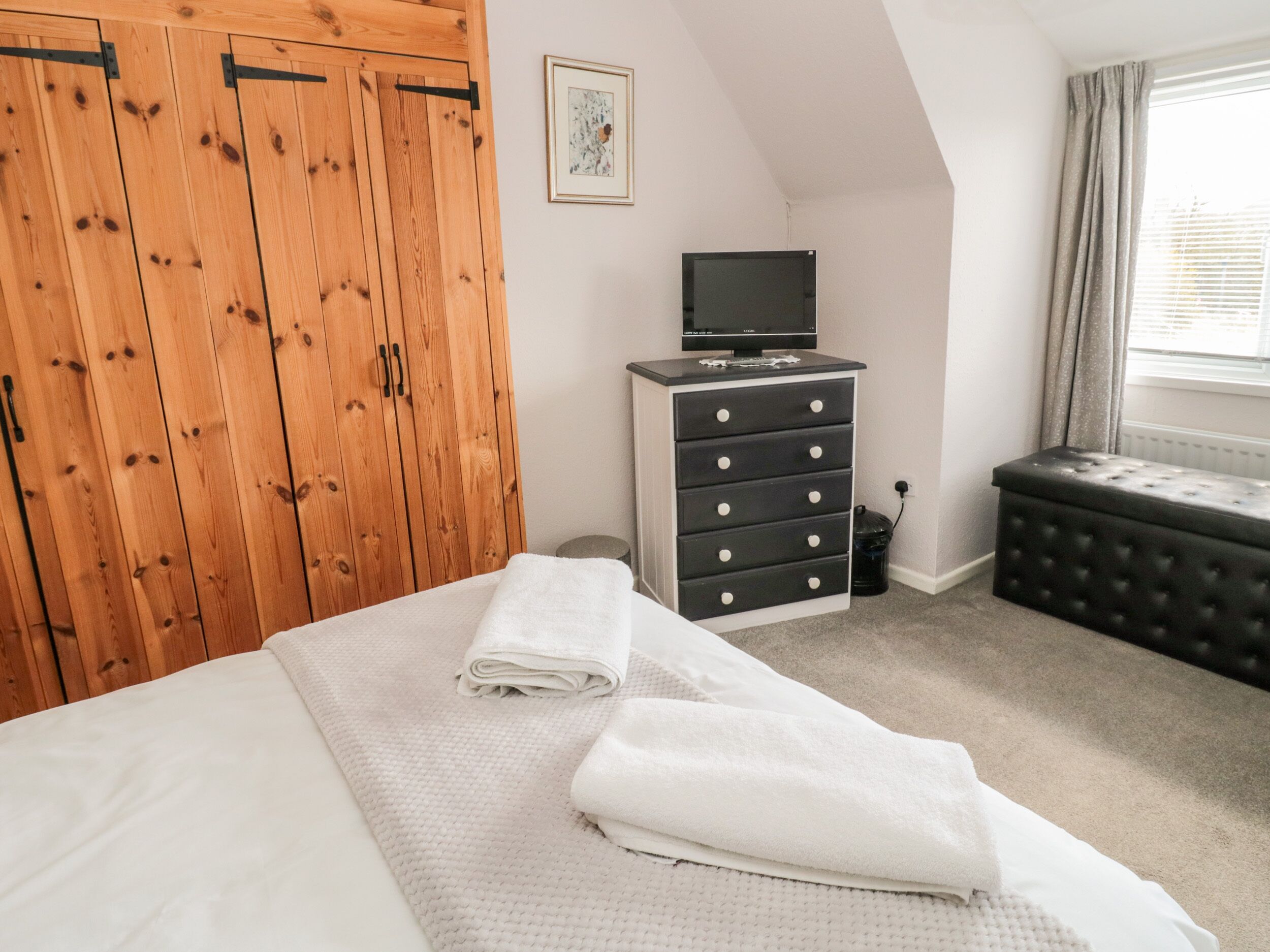 Stuga | 3 sovrum, individuell inredning, unika möbler och gratis wi-fi