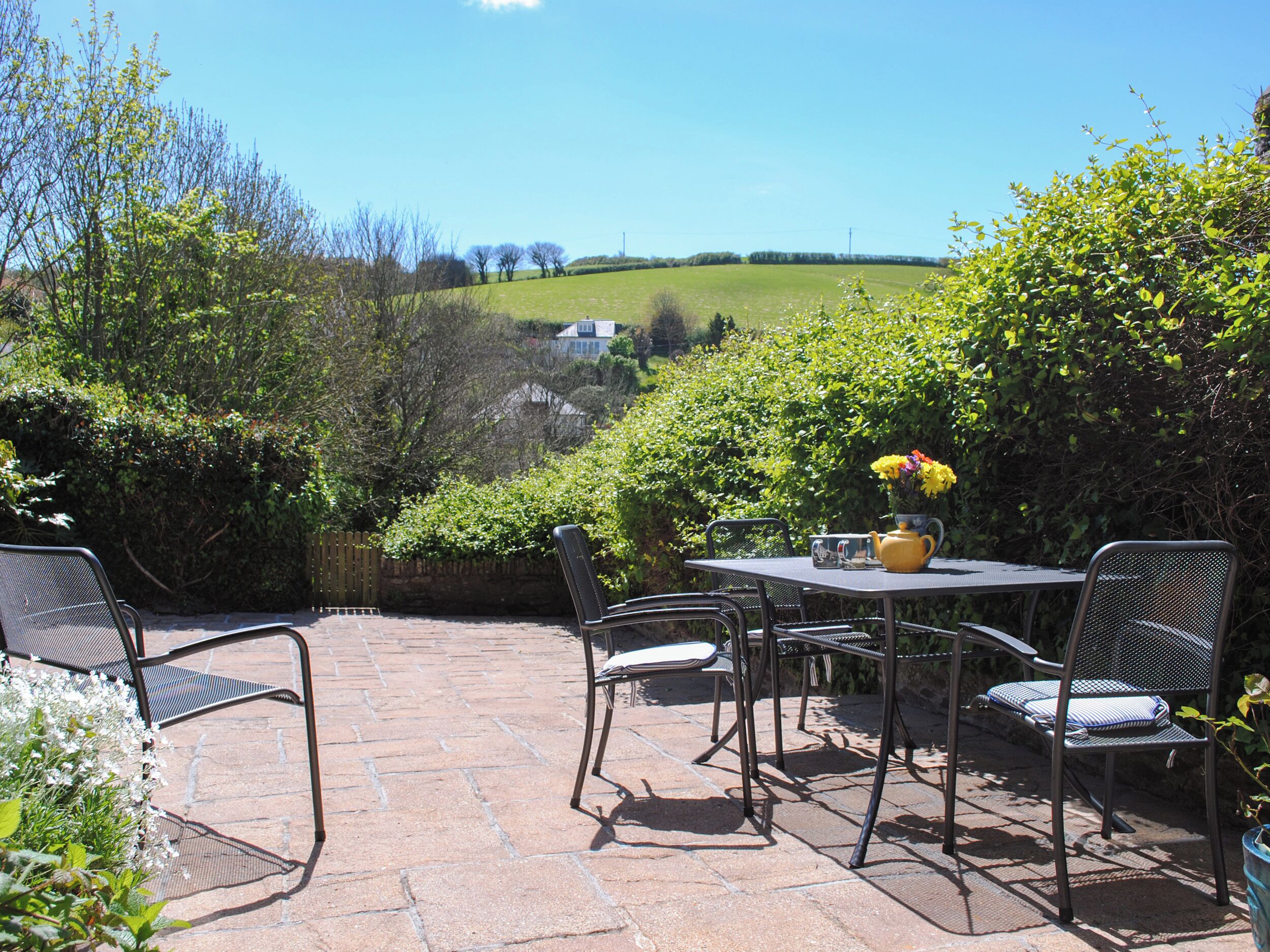 Cottage | Outdoor dining