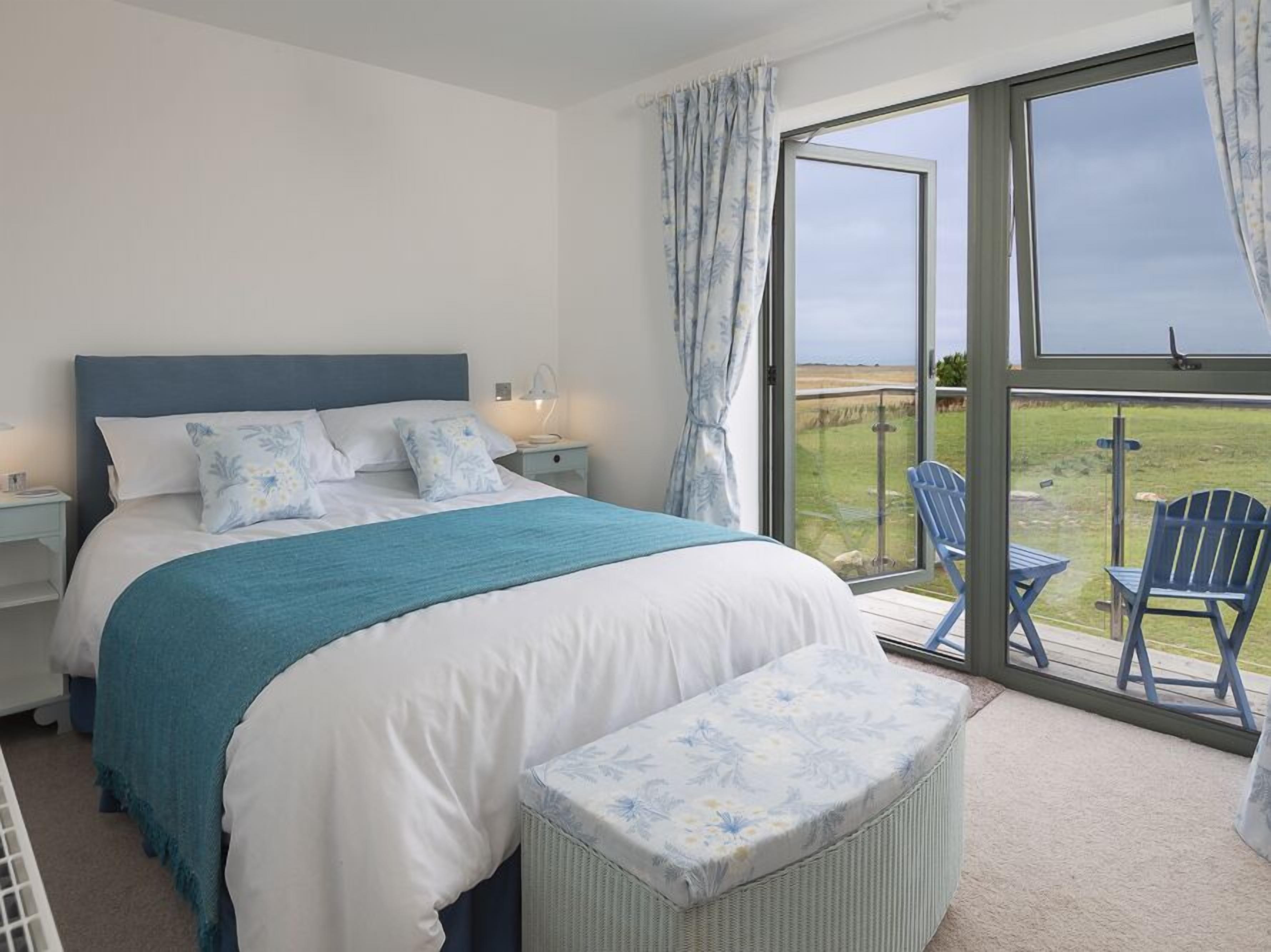 Cottage | 2 bedrooms, individually decorated, individually furnished, free WiFi