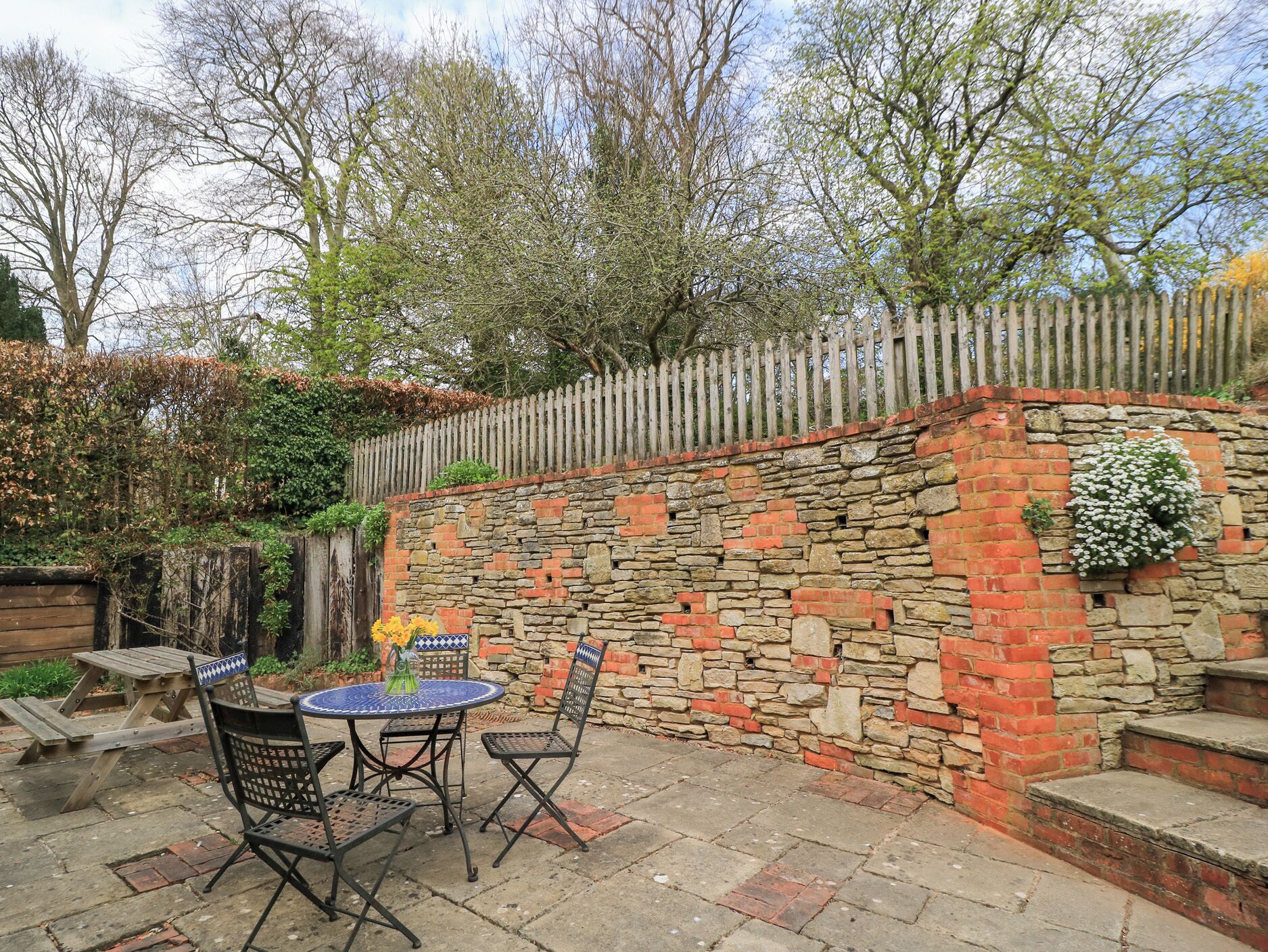 Tempat makan outdoor