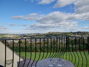 Cottage | Balcony