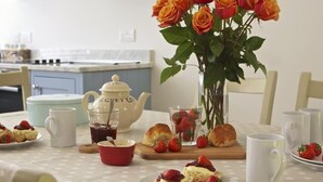 Cottage | Interior