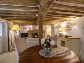 Refrigerador, microondas, placa de cocina, lavavajillas