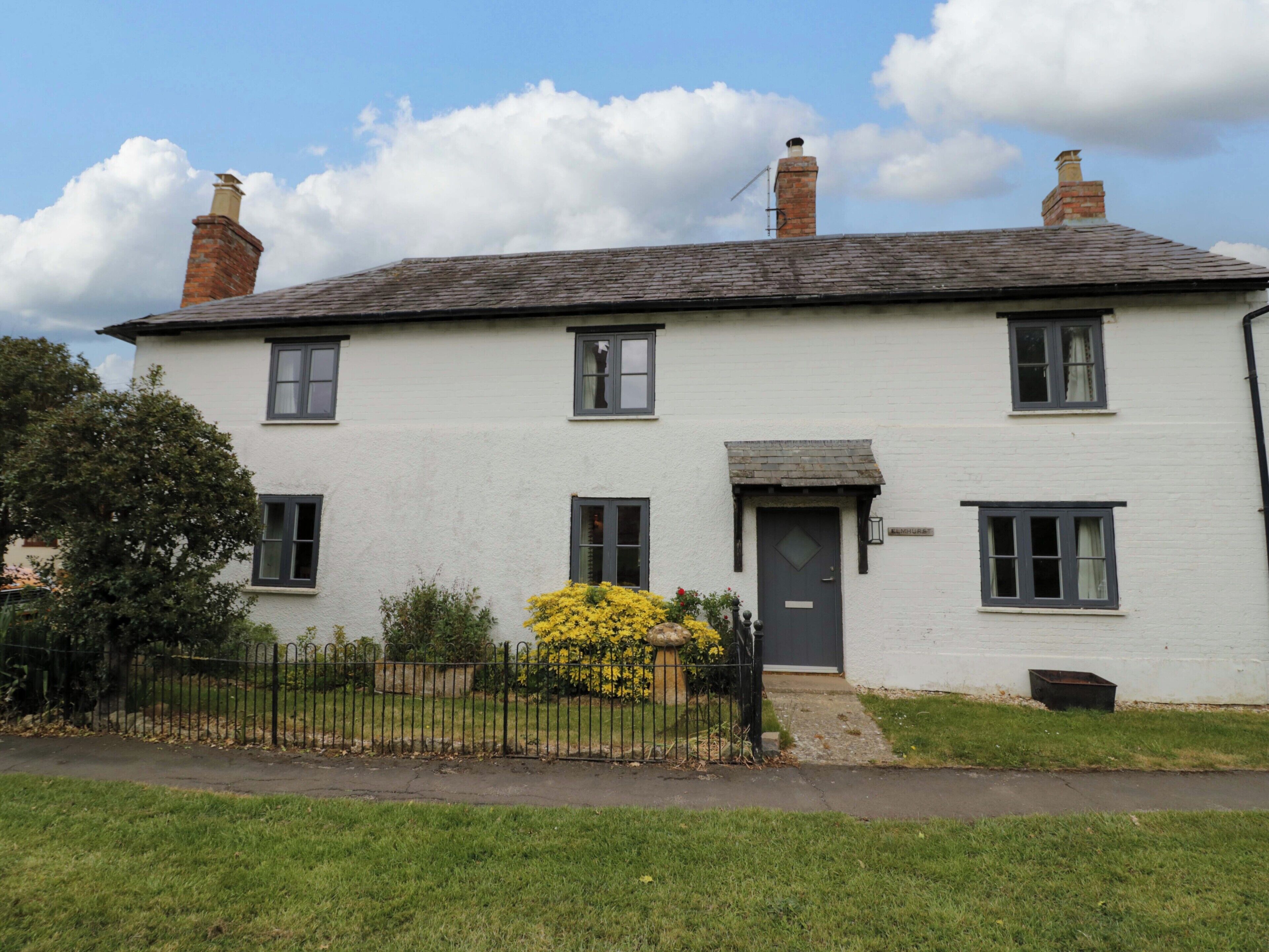 Cottage | Exterior