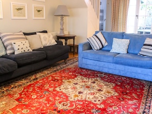 Cottage | Living area | TV